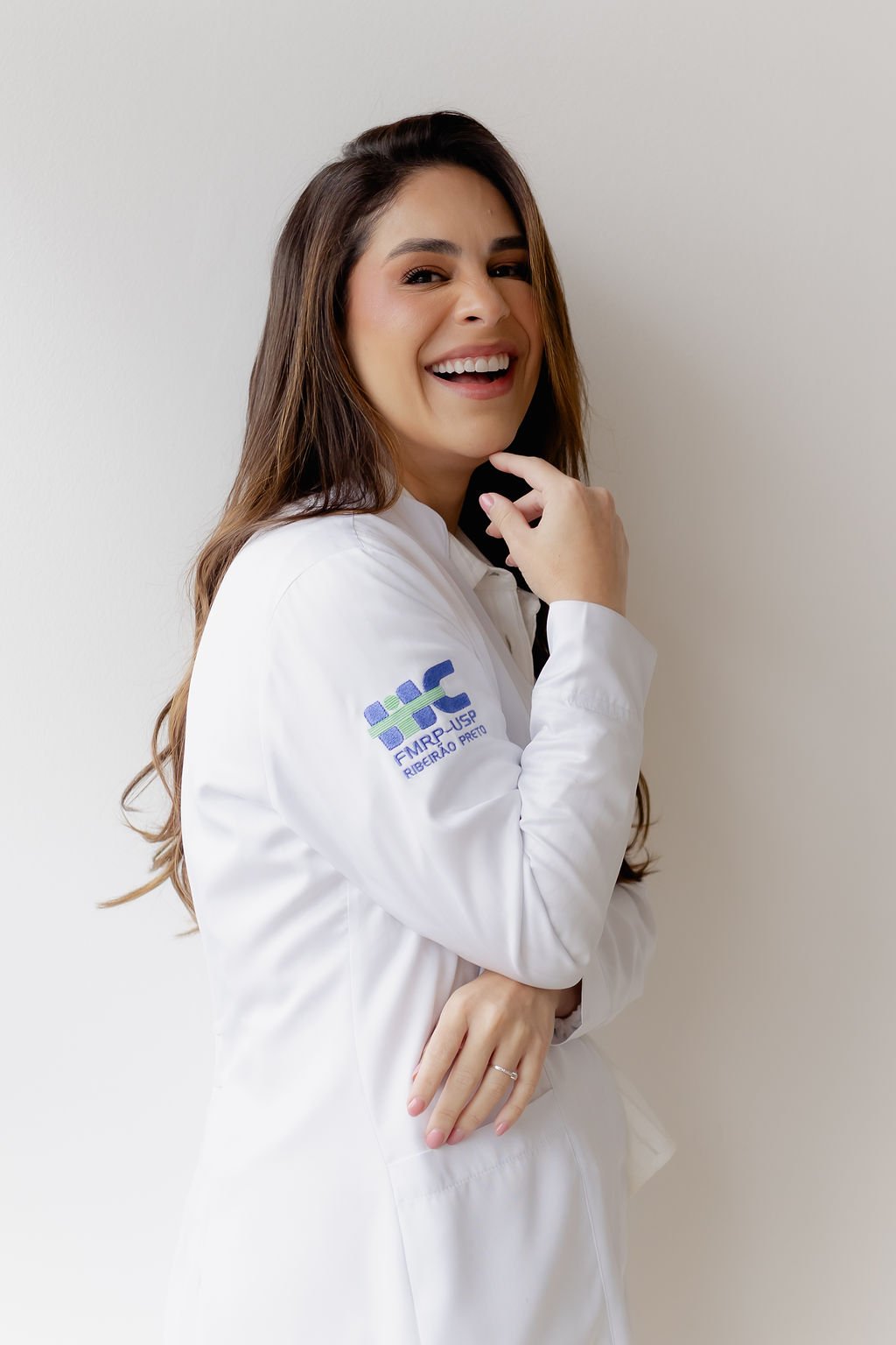 Dra. Carmen Monteiro - Formação Acadêmica